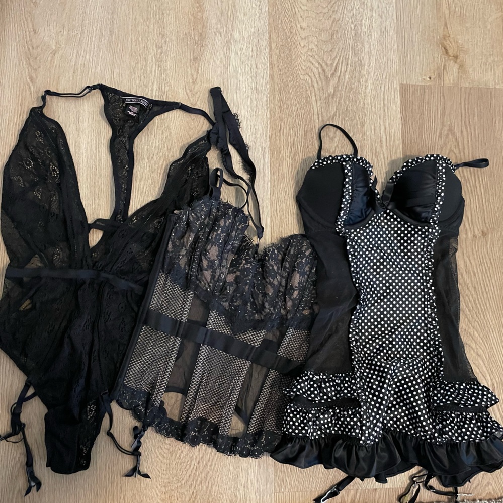 Set of 3 VS lingerie